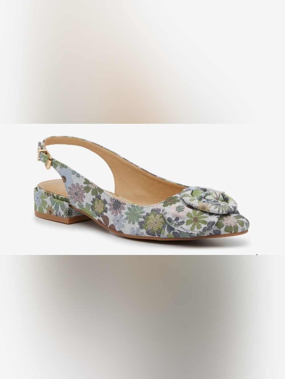 EUC CL by Laundry Sweet Honey Floral Slingback Flat in Green, Blue And Cream